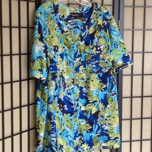 Maggie Barnes size 2X button down top